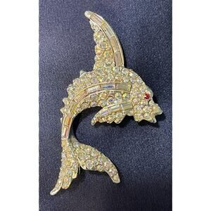 Vintage PELL Multicolor Aurora Borealis Rhinestone Fish Sea Life Brooch Pin